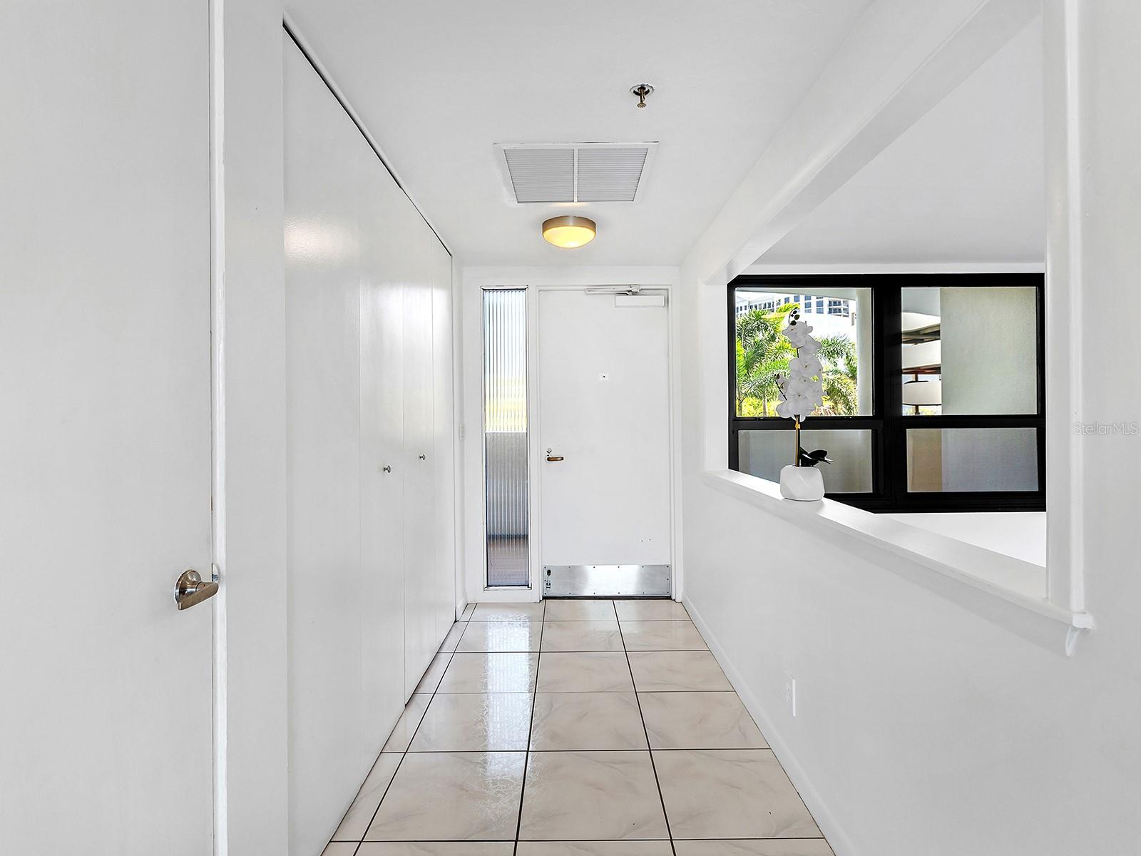 1255 N GULFSTREAM AVE #205, SARASOTA, FL, 34236