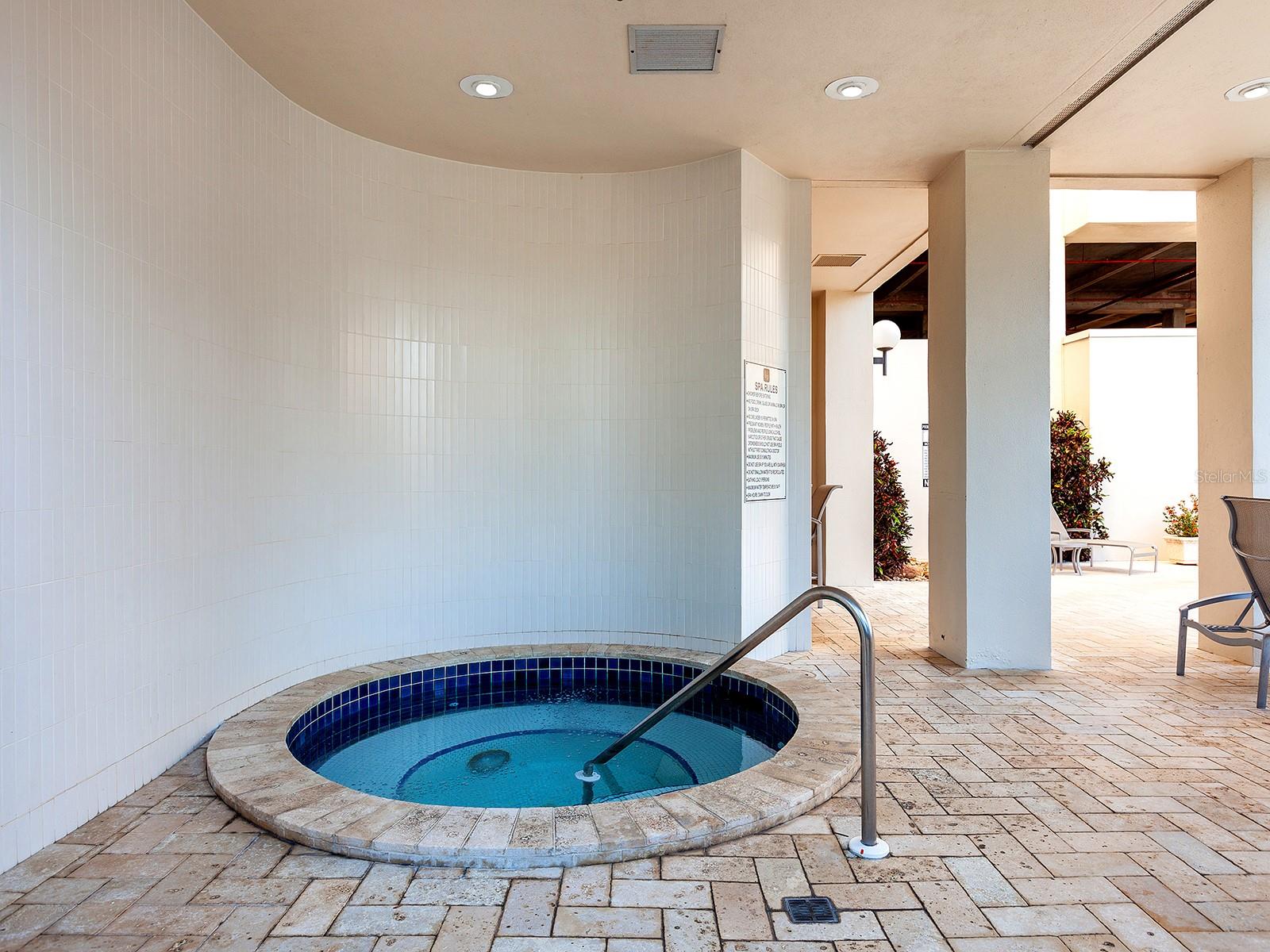 1255 N GULFSTREAM AVE #205, SARASOTA, FL, 34236