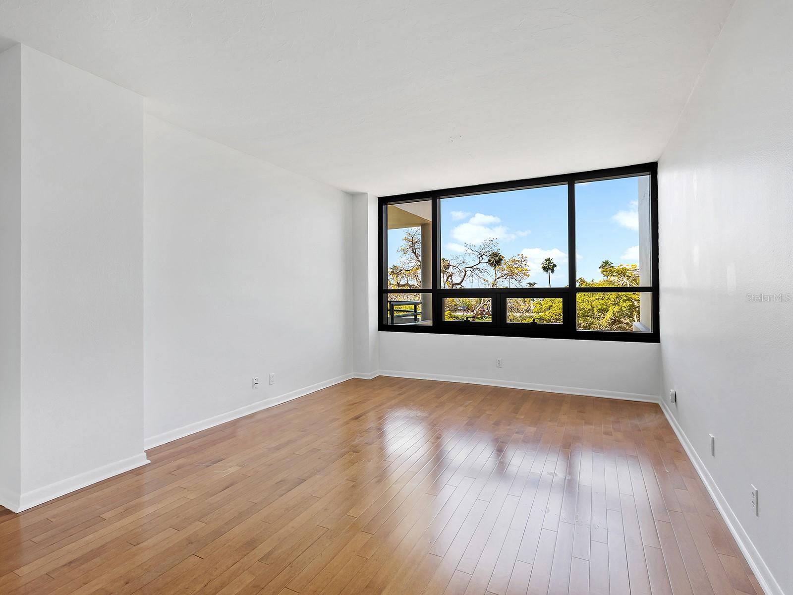 1255 N GULFSTREAM AVE #205, SARASOTA, FL, 34236