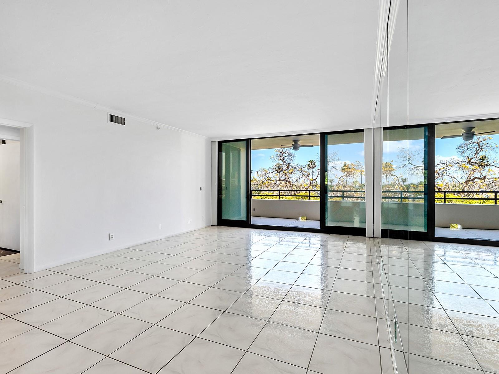 1255 N GULFSTREAM AVE #205, SARASOTA, FL, 34236
