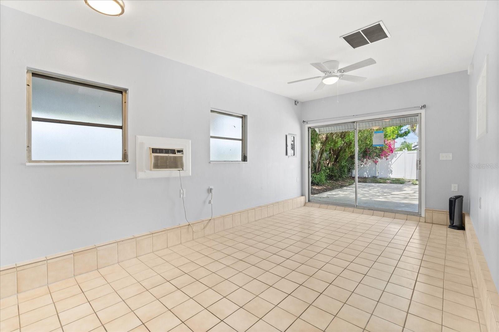 2906 E GRANT AVE, ORLANDO, FL, 32806