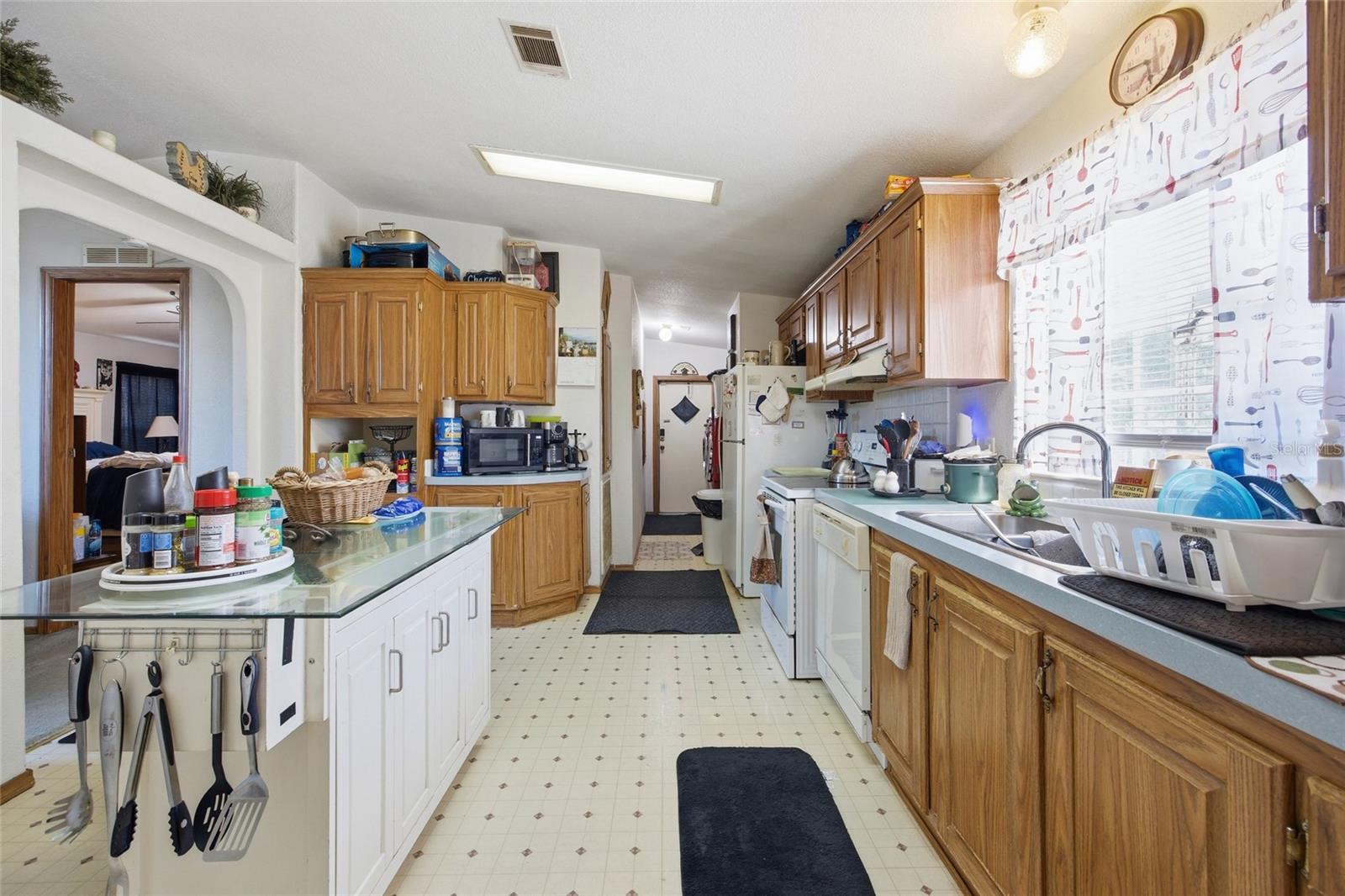 13841 NE JACKSONVILLE RD, CITRA, FL, 32113