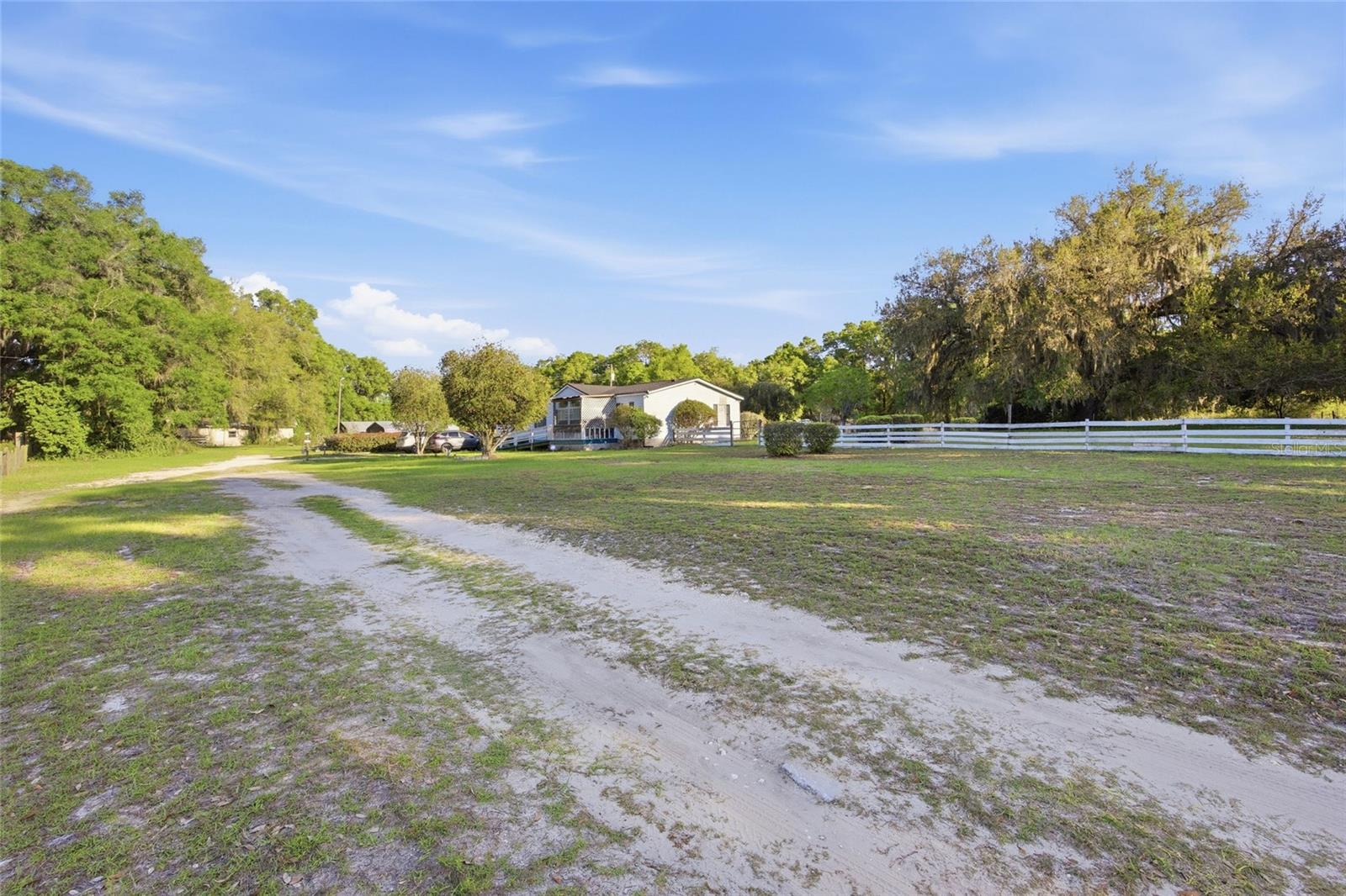13841 NE JACKSONVILLE RD, CITRA, FL, 32113