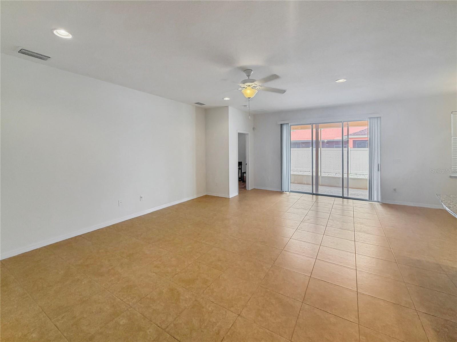 12425 FAIRLAWN DR, RIVERVIEW, FL, 33579