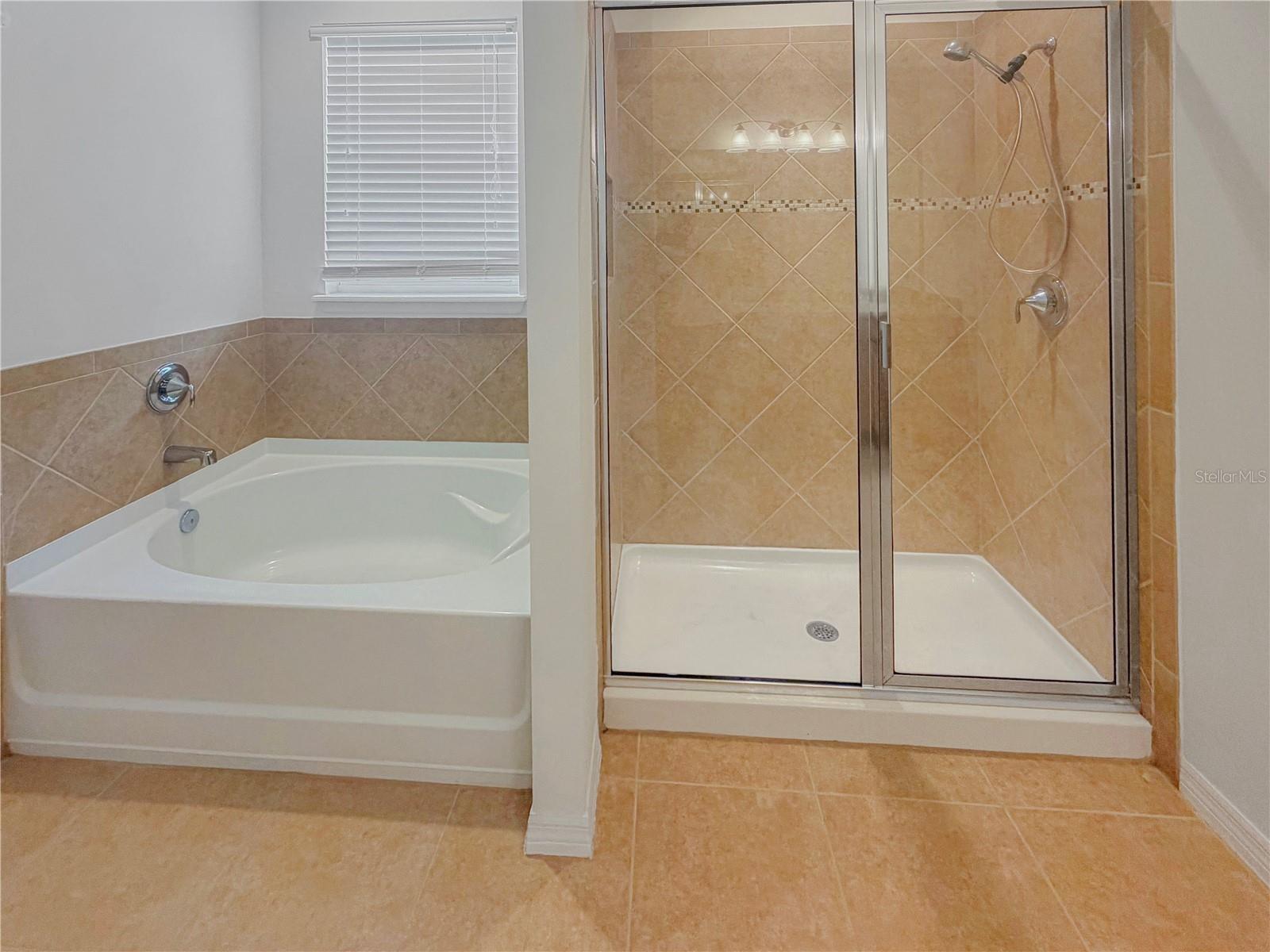12425 FAIRLAWN DR, RIVERVIEW, FL, 33579