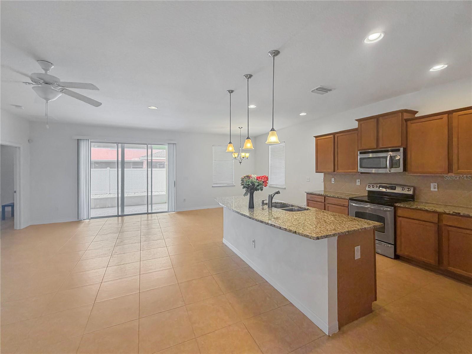 12425 FAIRLAWN DR, RIVERVIEW, FL, 33579
