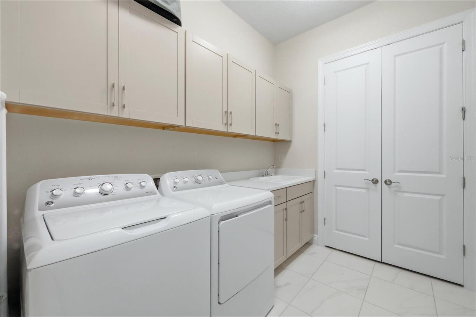 9221 BERNINI PL, SARASOTA, FL, 34240