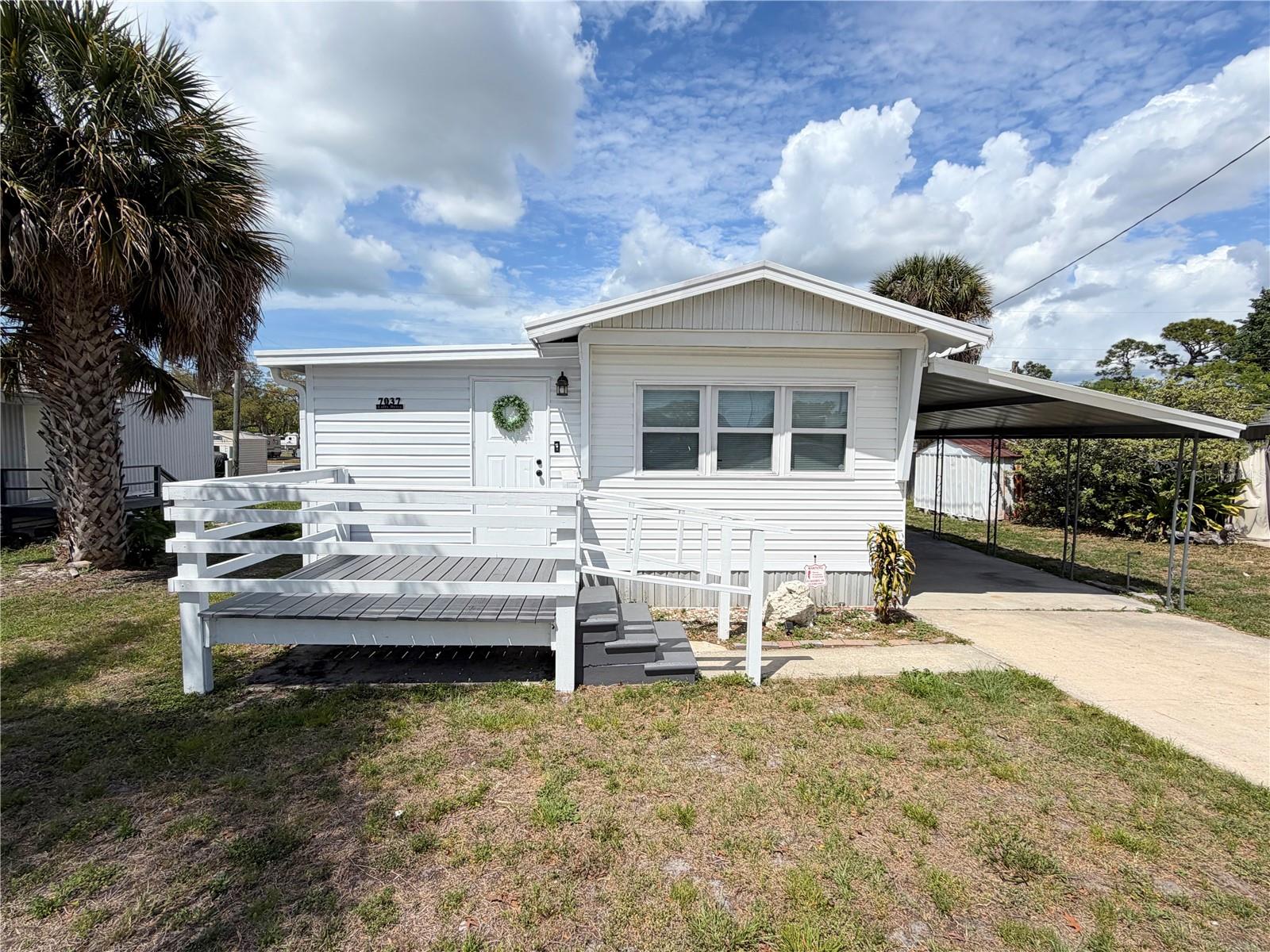 7037 LOFTY DR, PORT RICHEY, FL, 34668