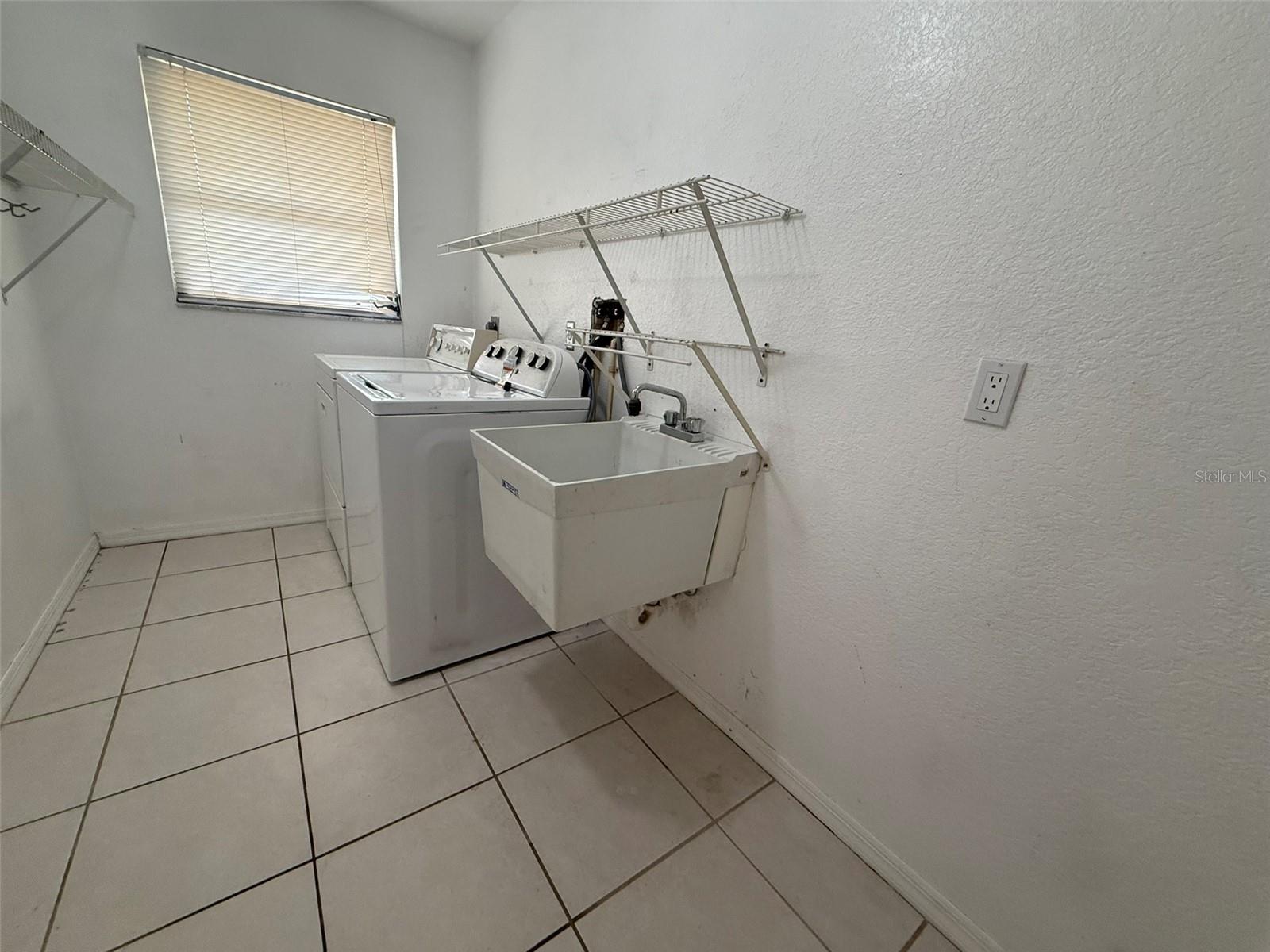 1001 S WAPELLO ST, NORTH PORT, FL, 34286