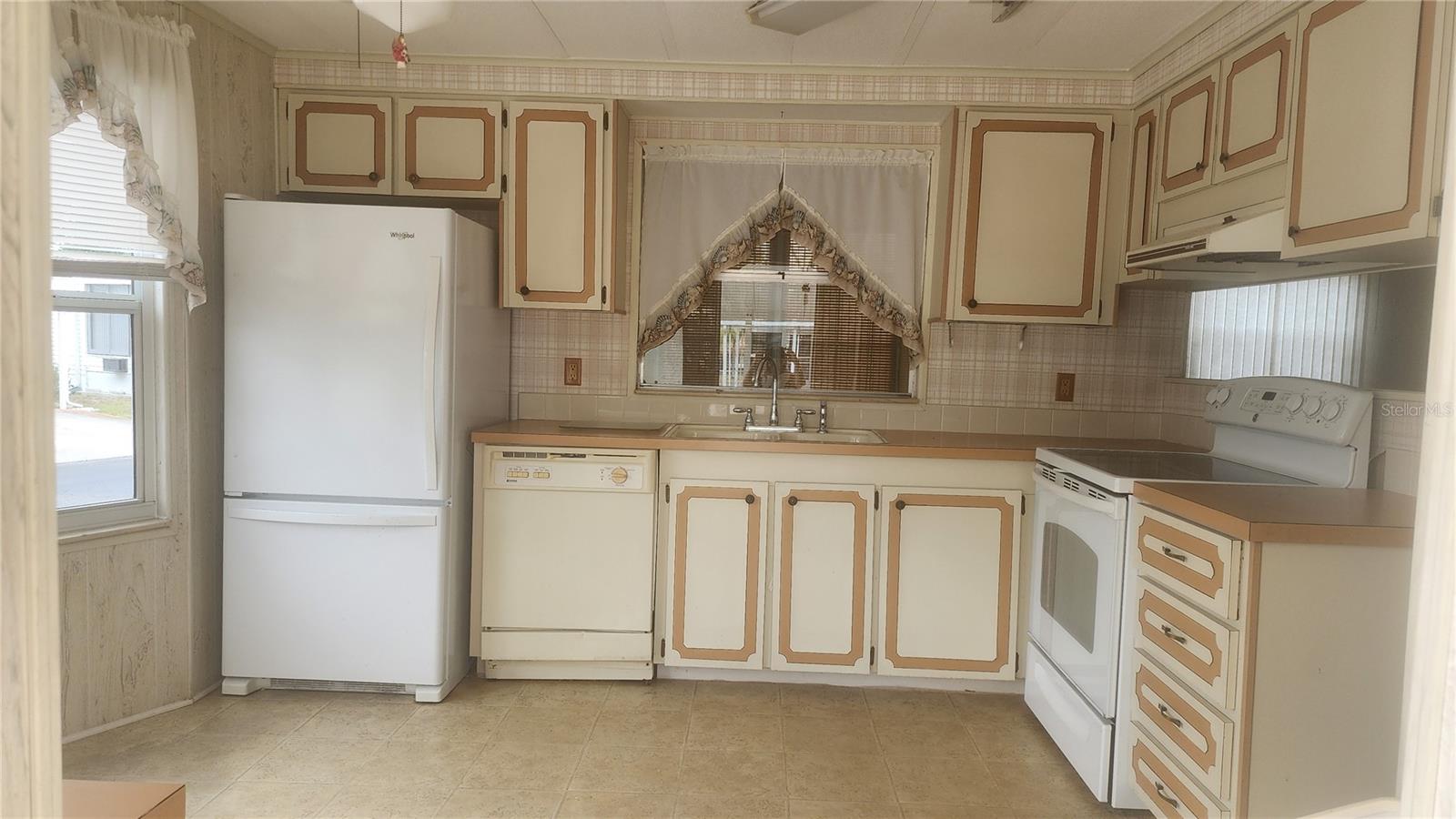 157 N FIJI CIR, ENGLEWOOD, FL, 34223