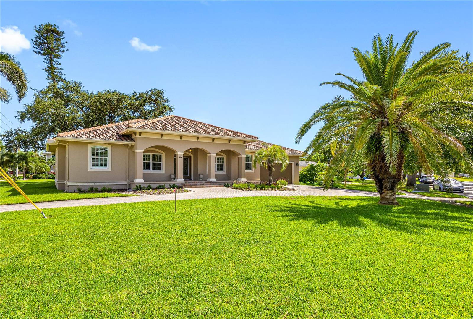 926 CORDOVA BLVD NE, ST PETERSBURG, FL, 33704