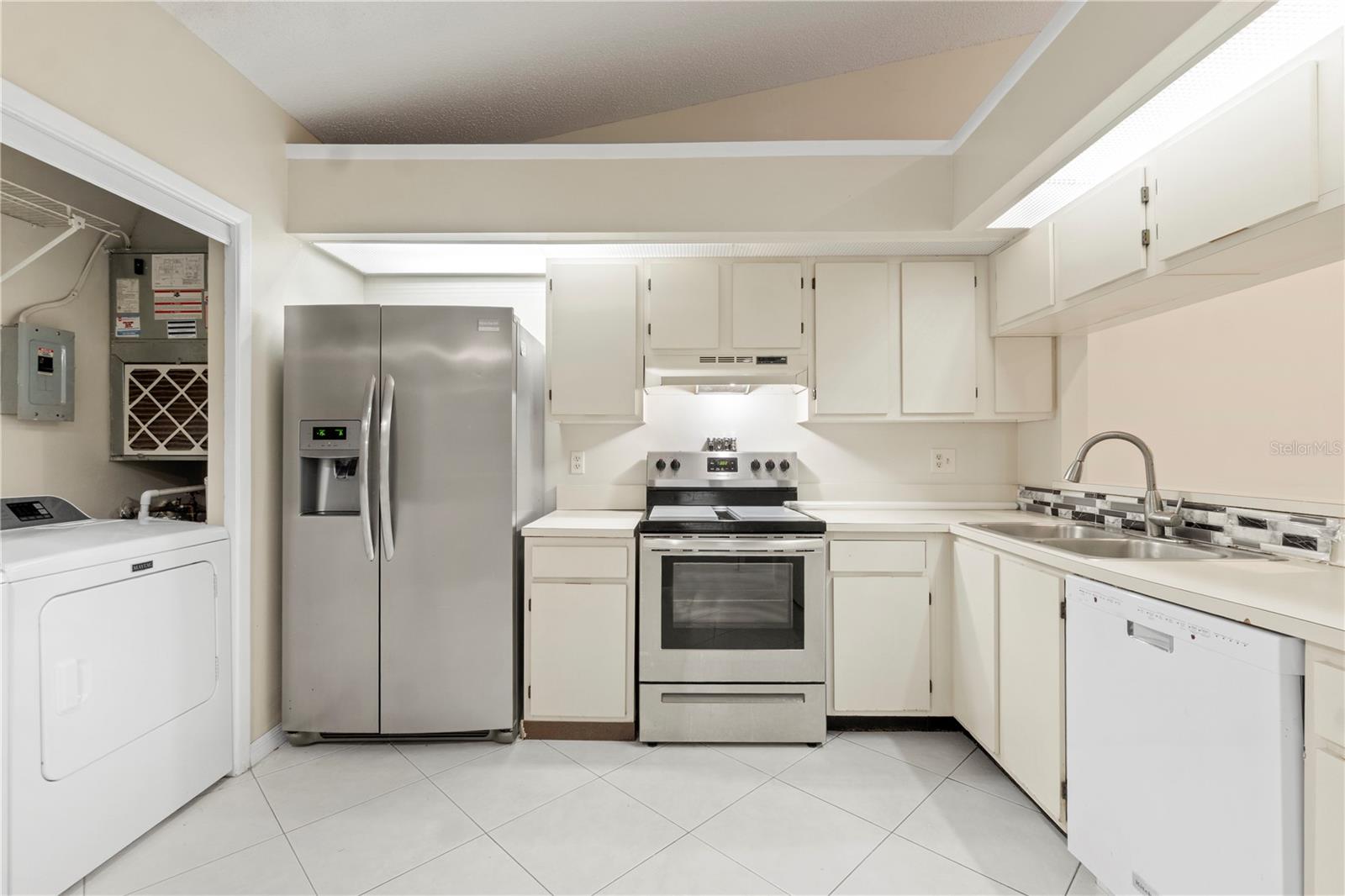 623 RED OAK CIR #121, ALTAMONTE SPRINGS, FL, 32701