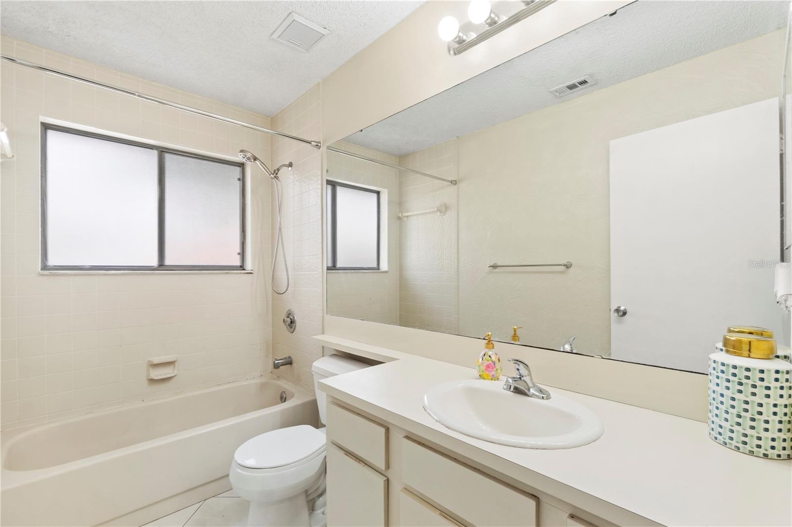 623 RED OAK CIR #121, ALTAMONTE SPRINGS, FL, 32701