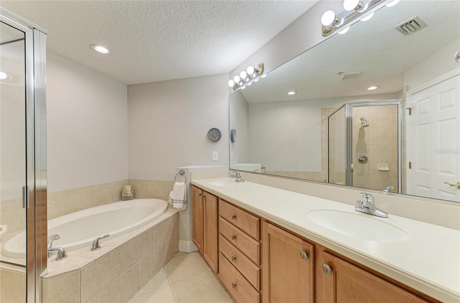8409 MIRAMAR WAY #102, LAKEWOOD RANCH, FL, 34202