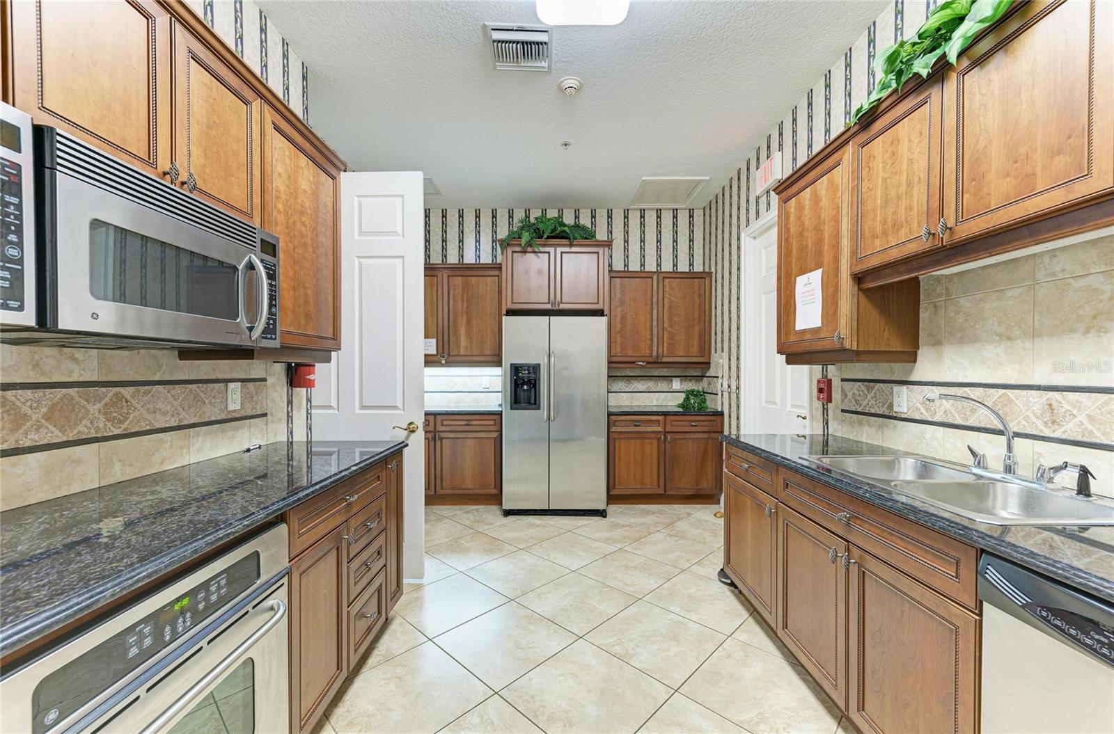8409 MIRAMAR WAY #102, LAKEWOOD RANCH, FL, 34202