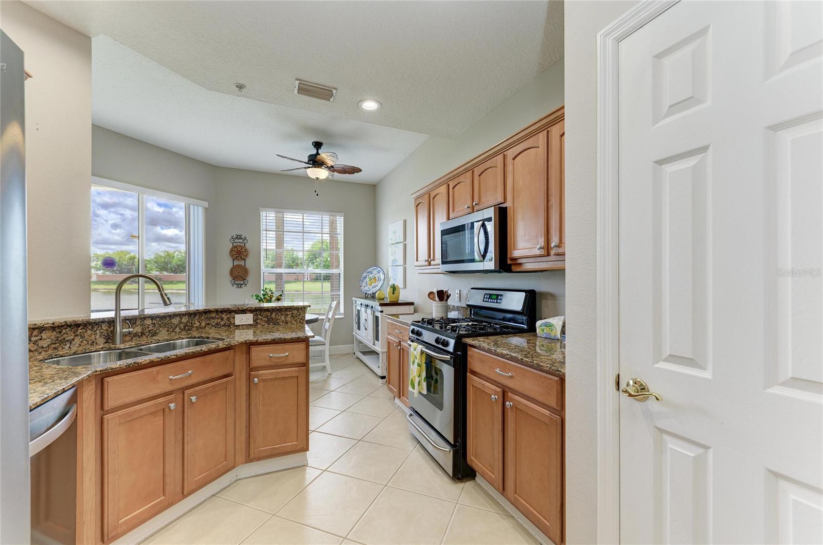 8409 MIRAMAR WAY #102, LAKEWOOD RANCH, FL, 34202