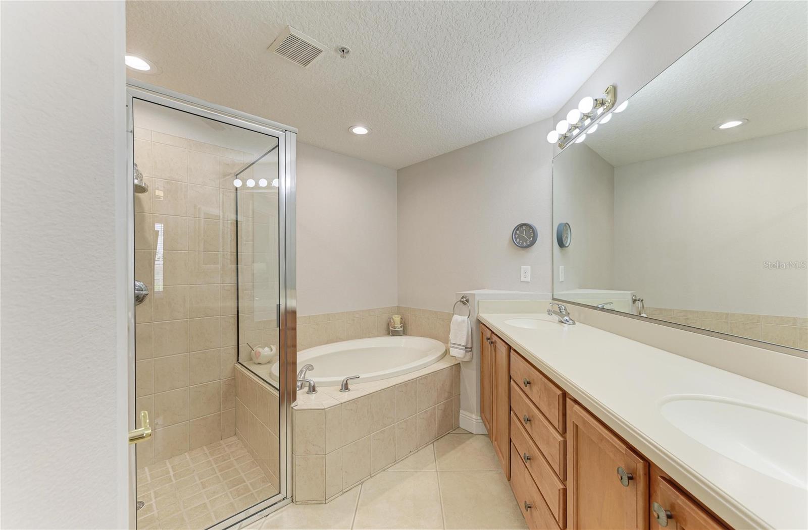 8409 MIRAMAR WAY #102, LAKEWOOD RANCH, FL, 34202