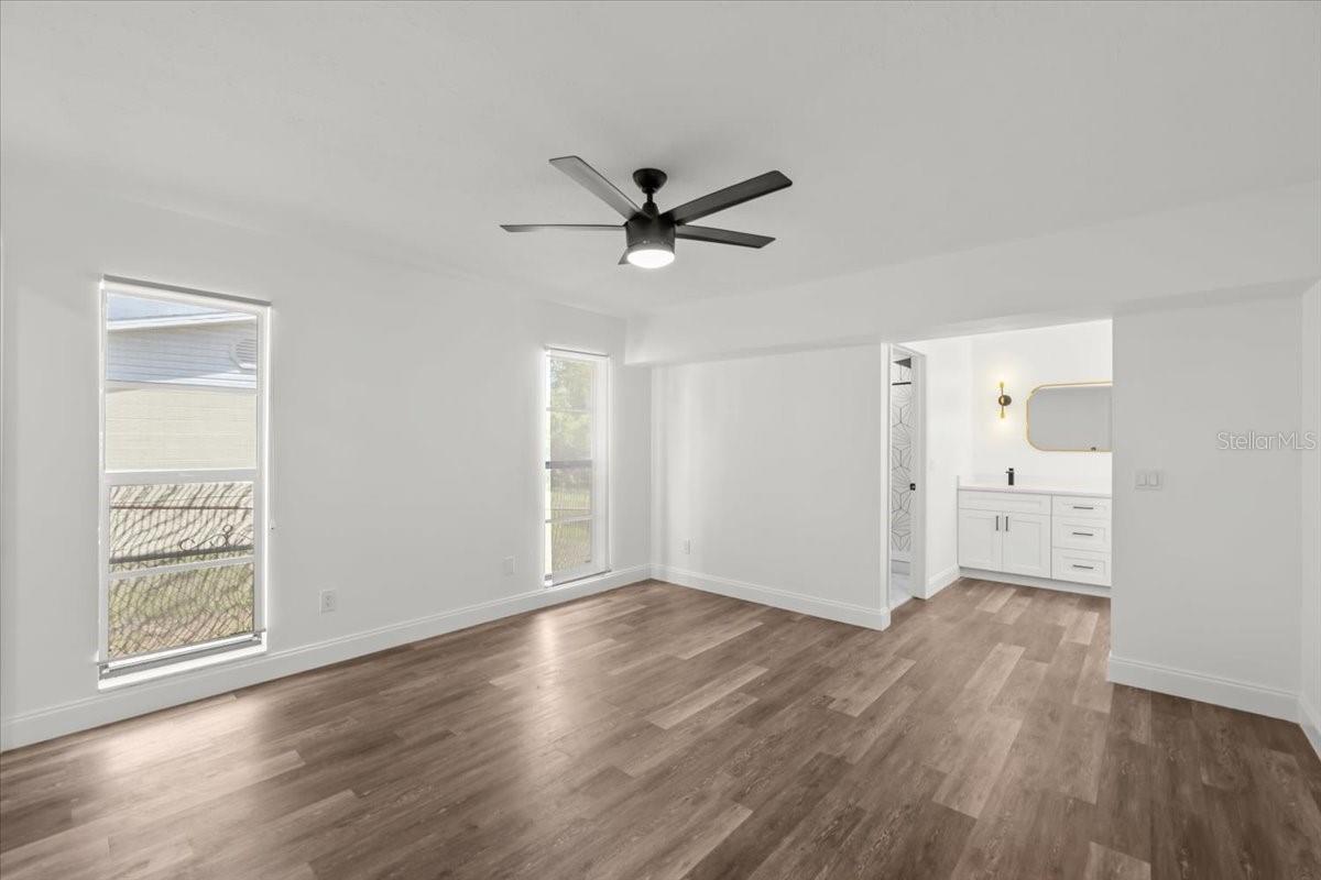 11218 CREEKVIEW DR, RIVERVIEW, FL, 33569