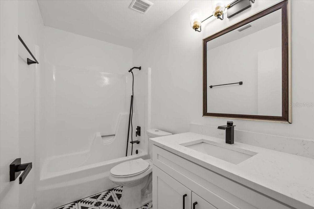 11218 CREEKVIEW DR, RIVERVIEW, FL, 33569