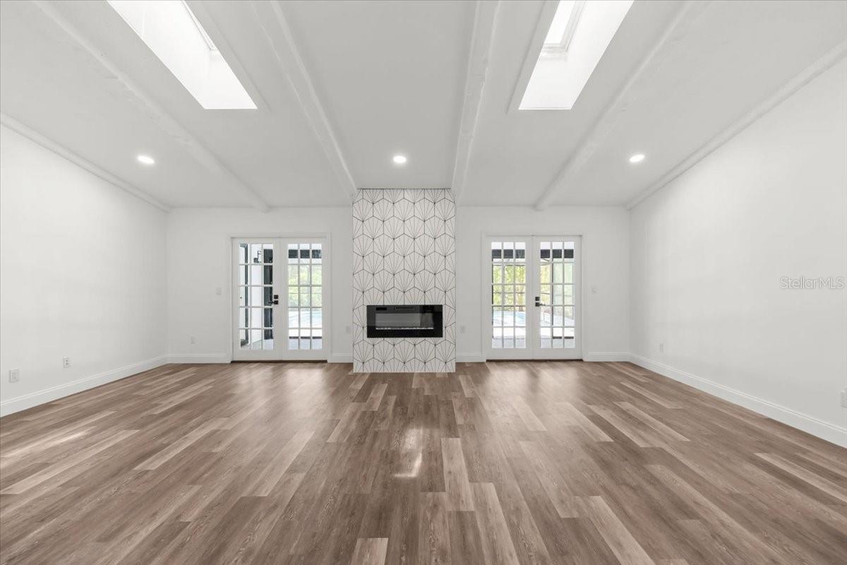 11218 CREEKVIEW DR, RIVERVIEW, FL, 33569