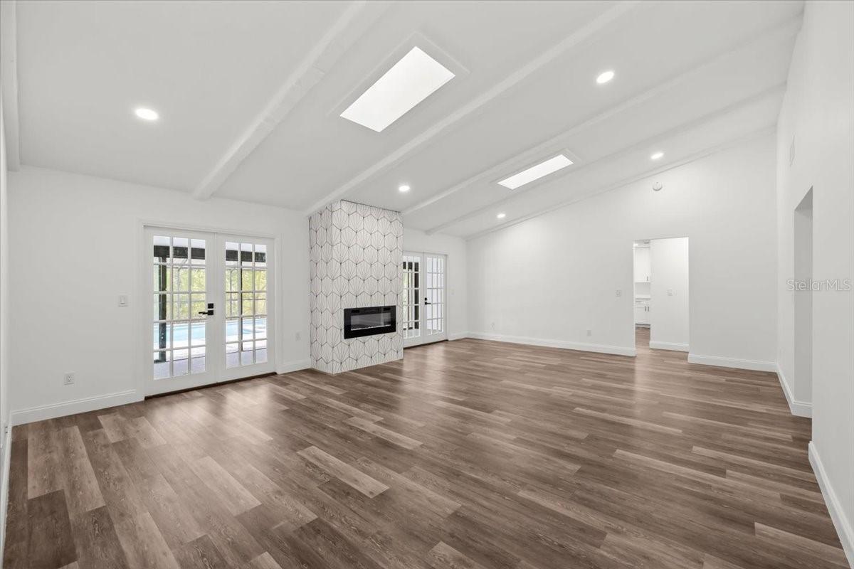 11218 CREEKVIEW DR, RIVERVIEW, FL, 33569