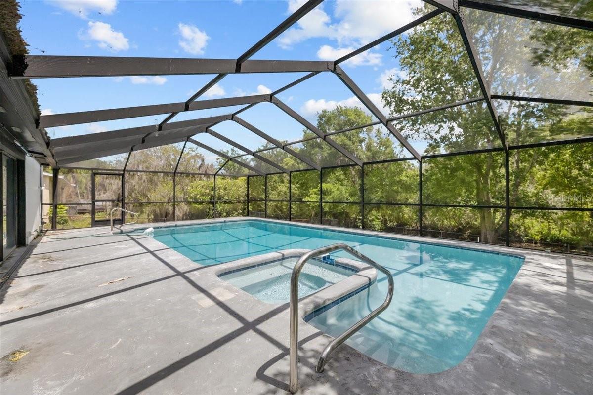 11218 CREEKVIEW DR, RIVERVIEW, FL, 33569