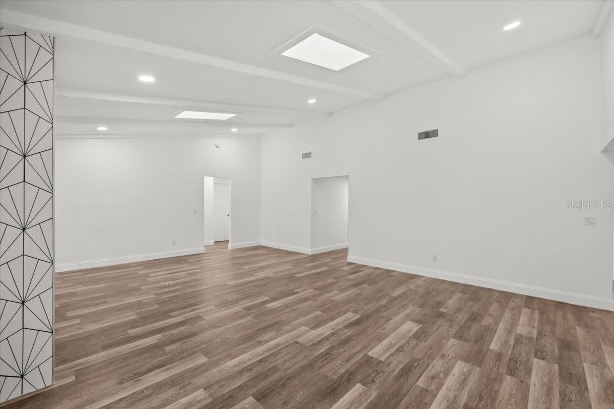 11218 CREEKVIEW DR, RIVERVIEW, FL, 33569