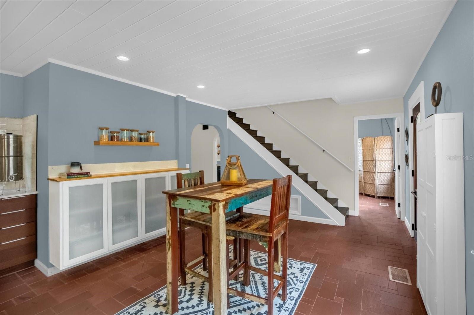 331 OLD EUSTIS RD, MOUNT DORA, FL, 32757