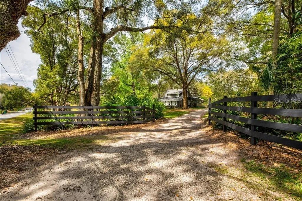 331 OLD EUSTIS RD, MOUNT DORA, FL, 32757