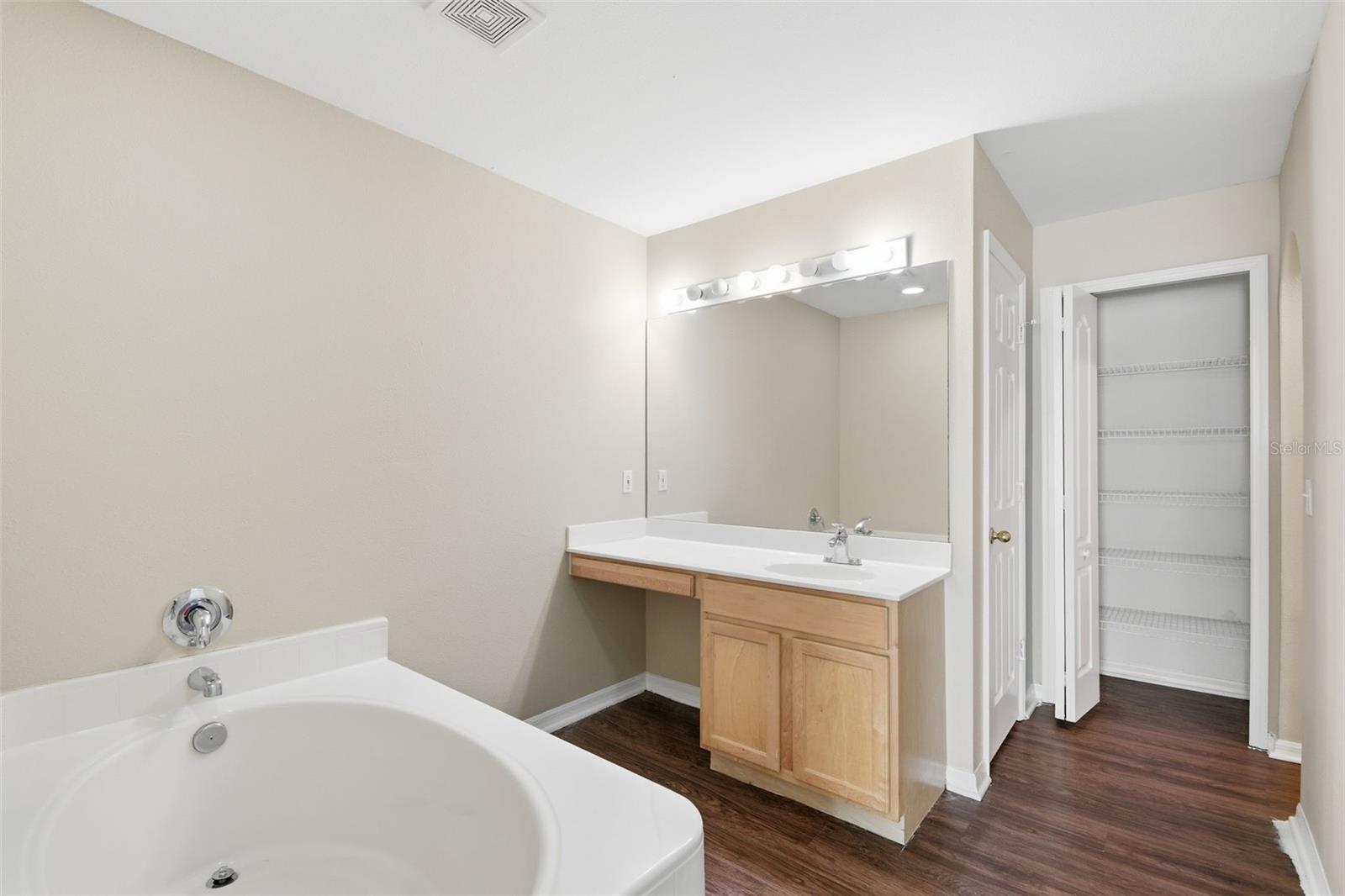 12916 PARKINGTON DR, GIBSONTON, FL, 33534
