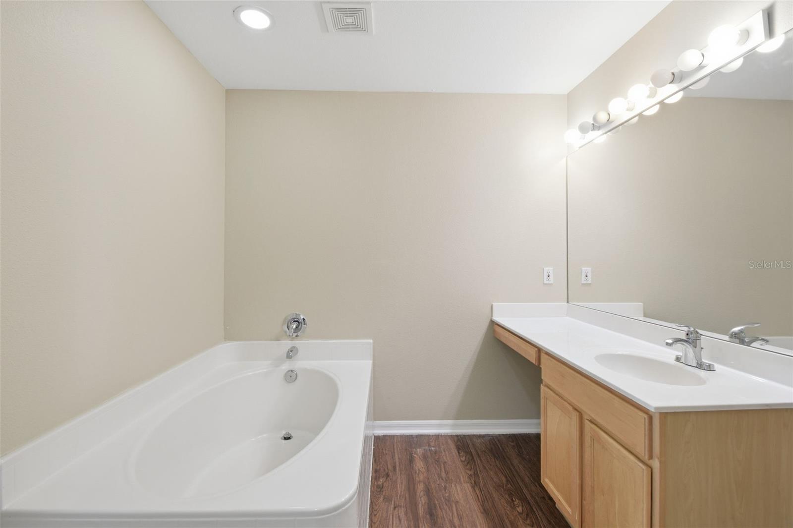 12916 PARKINGTON DR, GIBSONTON, FL, 33534
