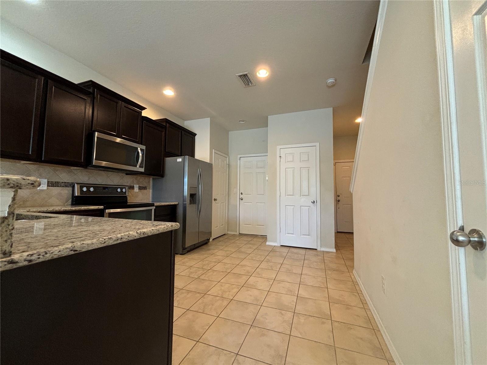 4912 WHITE SANDERLING CT, TAMPA, FL, 33619