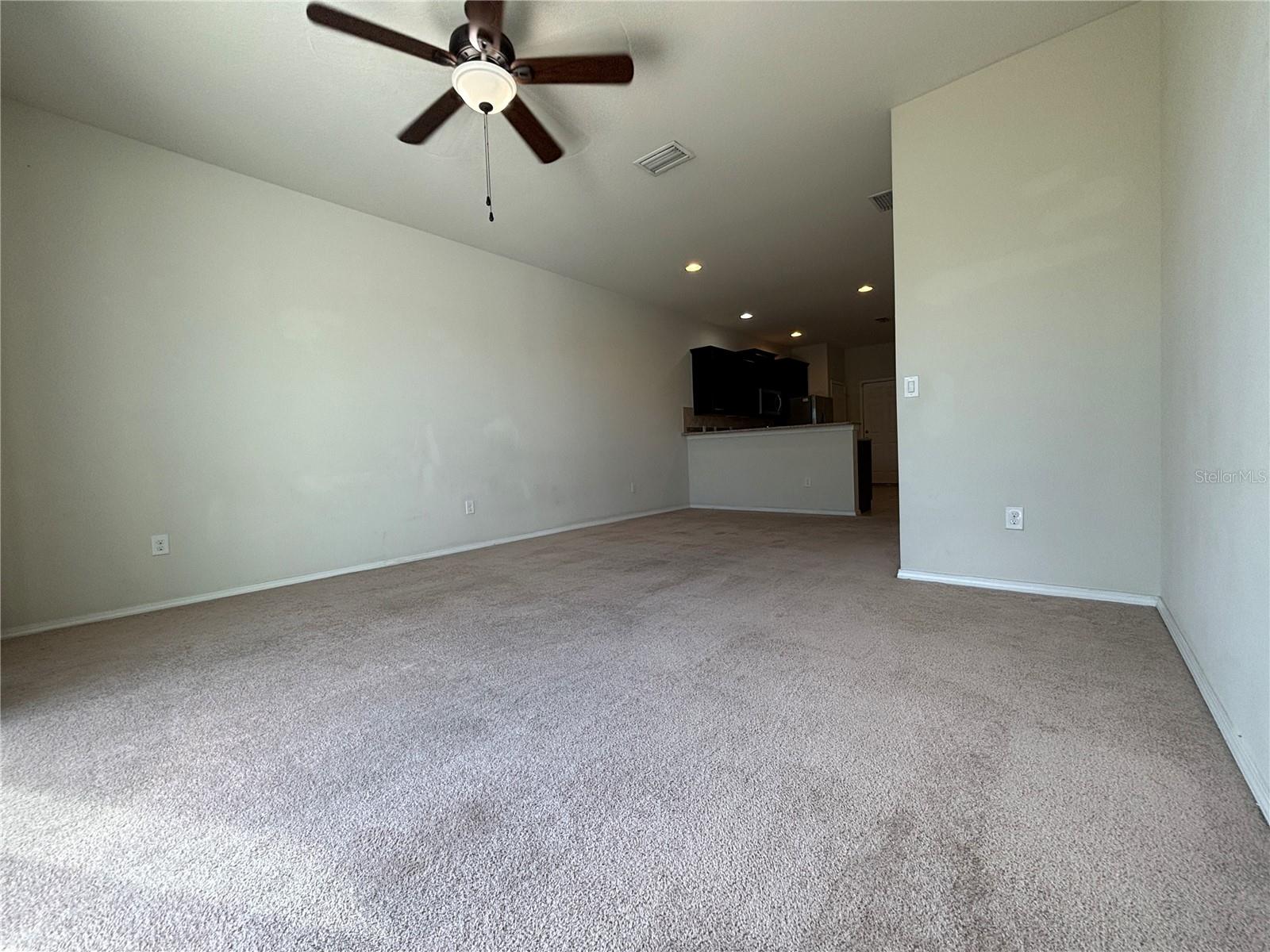 4912 WHITE SANDERLING CT, TAMPA, FL, 33619