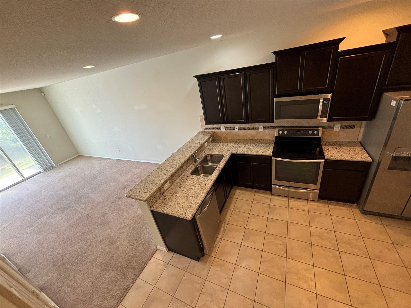 4912 WHITE SANDERLING CT, TAMPA, FL, 33619