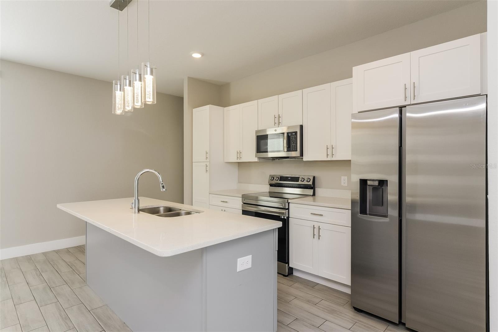 398 CAMELLIA CT, KISSIMMEE, FL, 34759