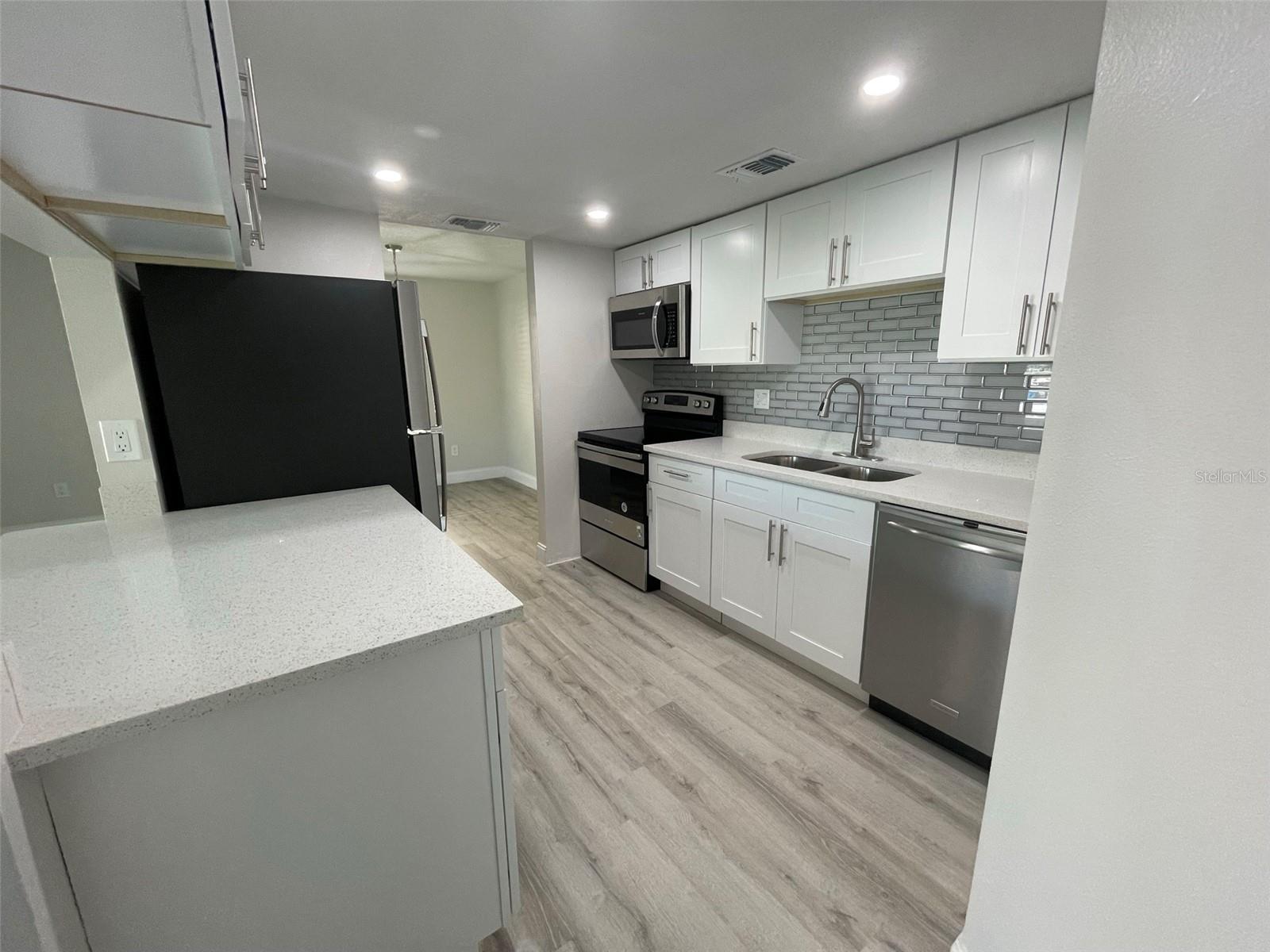139 HUNTER LAKE DR #B, OLDSMAR, FL, 34677