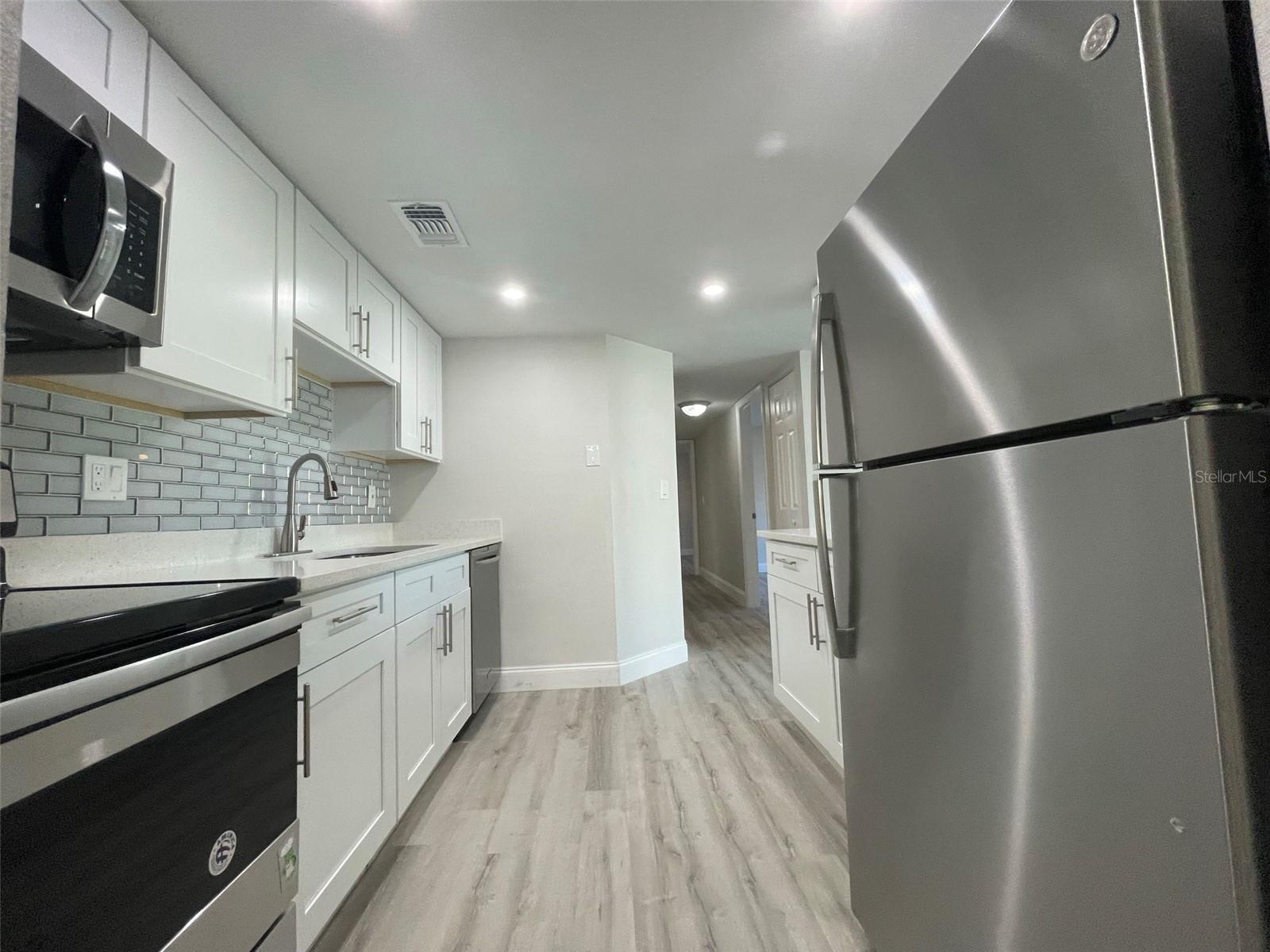 139 HUNTER LAKE DR #B, OLDSMAR, FL, 34677