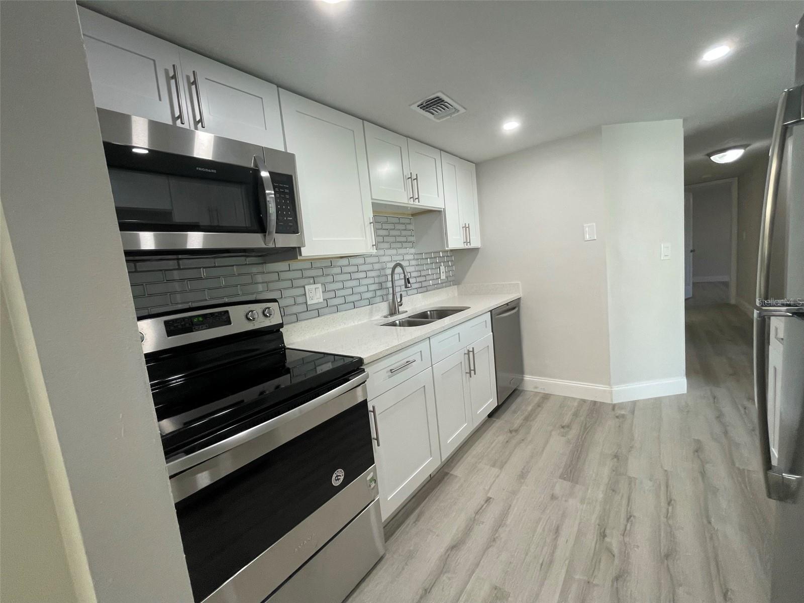 139 HUNTER LAKE DR #B, OLDSMAR, FL, 34677