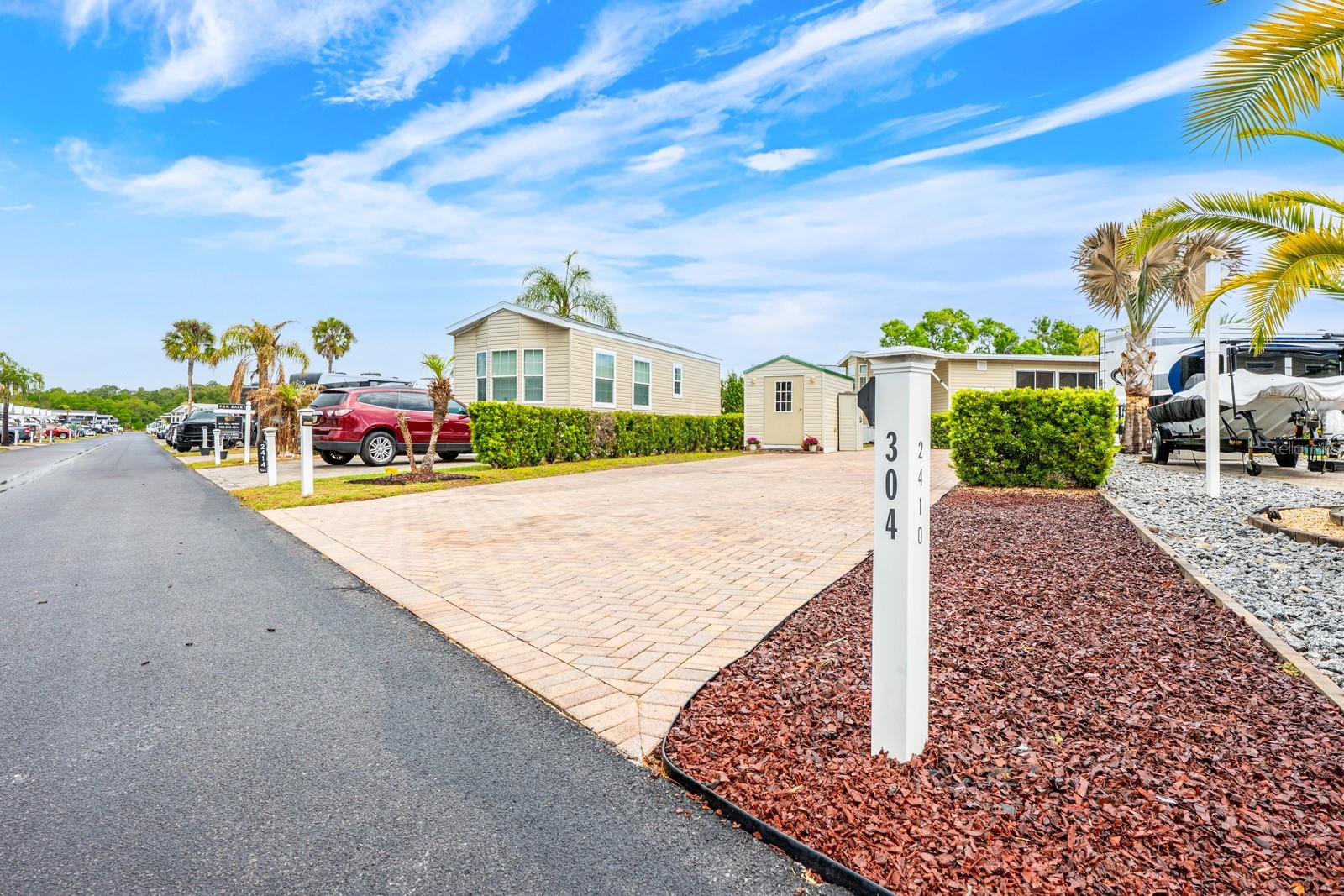 2410 LIMEWOOD AVE #304, CLERMONT, FL, 34714