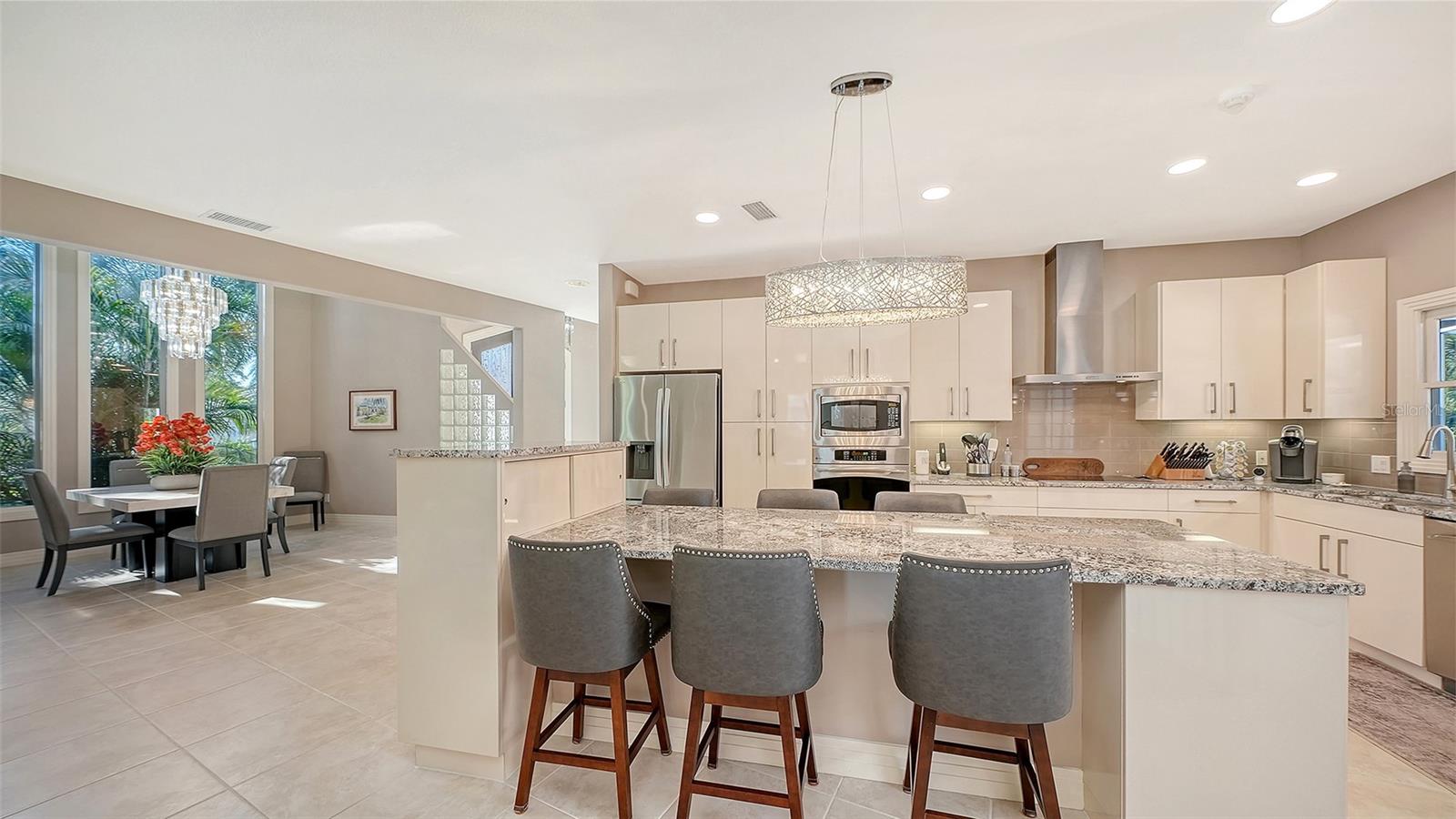 3610 BAYOU CIR, LONGBOAT KEY, FL, 34228