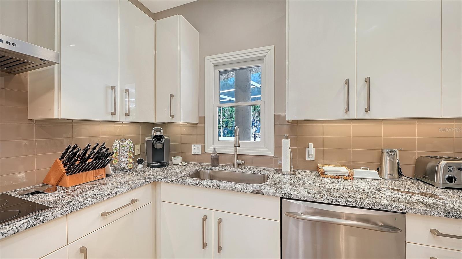 3610 BAYOU CIR, LONGBOAT KEY, FL, 34228