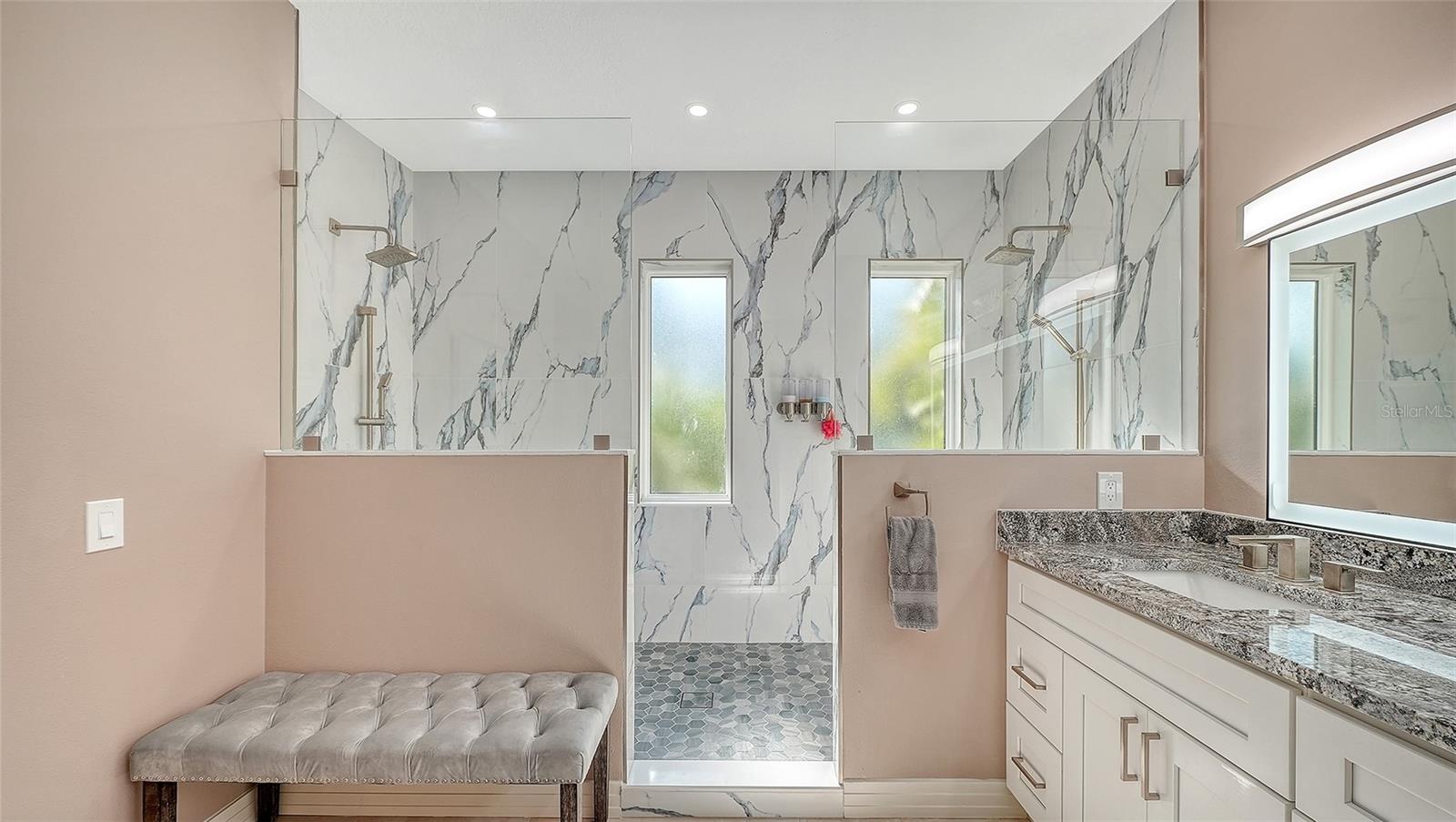 3610 BAYOU CIR, LONGBOAT KEY, FL, 34228