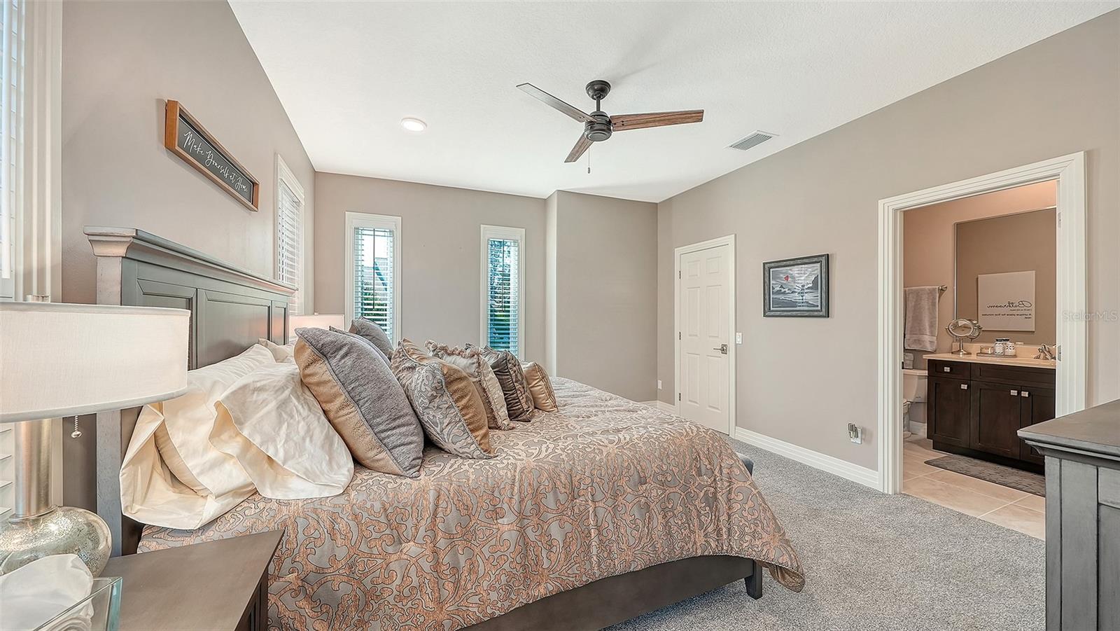 3610 BAYOU CIR, LONGBOAT KEY, FL, 34228