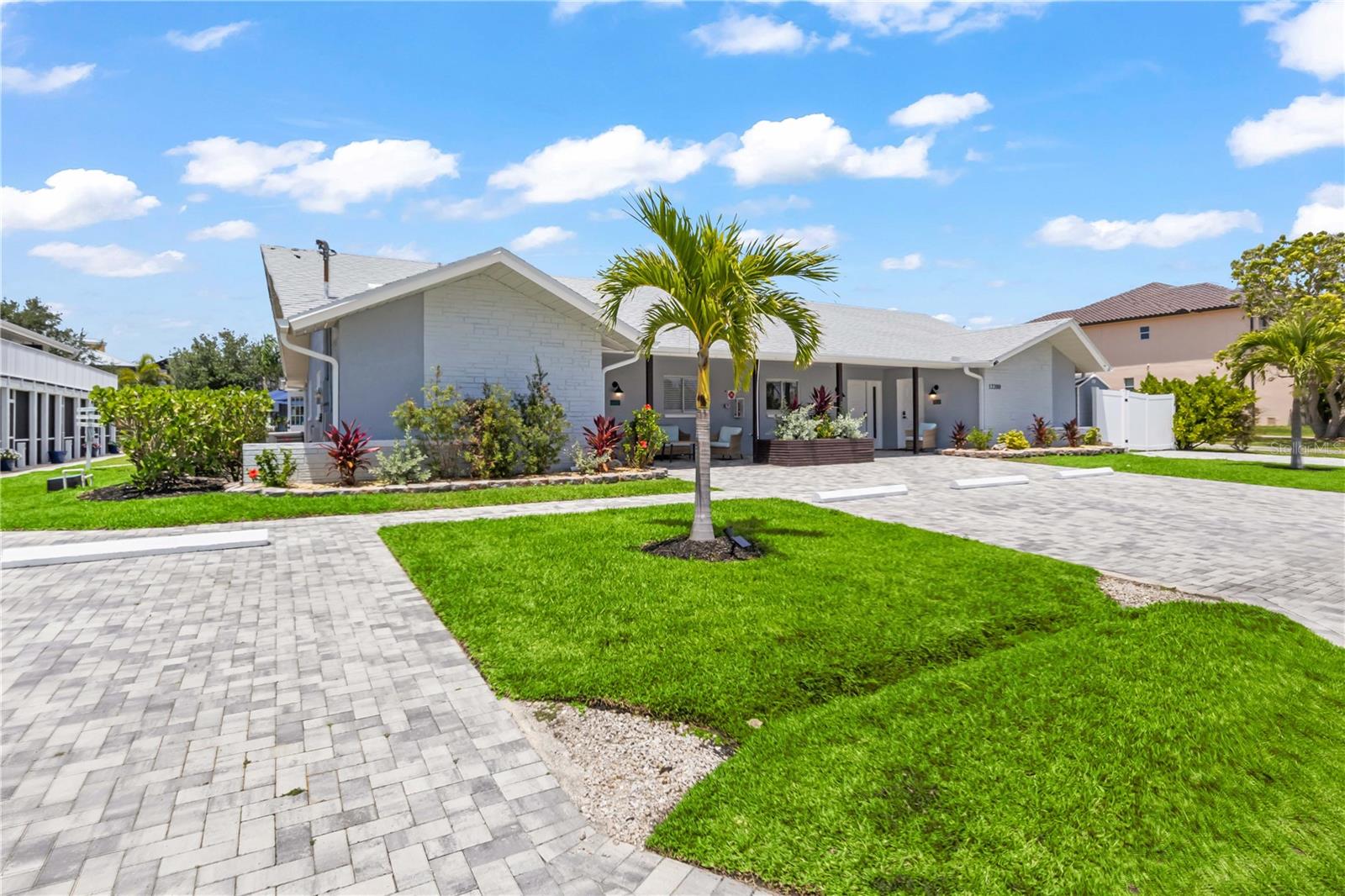 12200 SHOREVIEW DR, CAPE CORAL, FL, 33993
