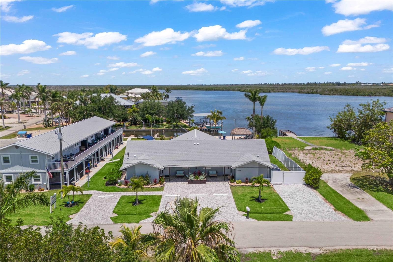 12200 SHOREVIEW DR, CAPE CORAL, FL, 33993