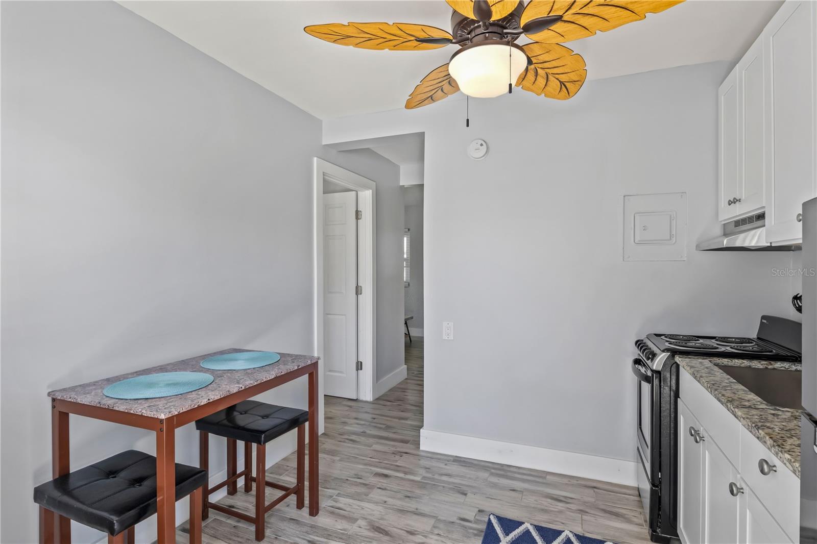 12200 SHOREVIEW DR, CAPE CORAL, FL, 33993