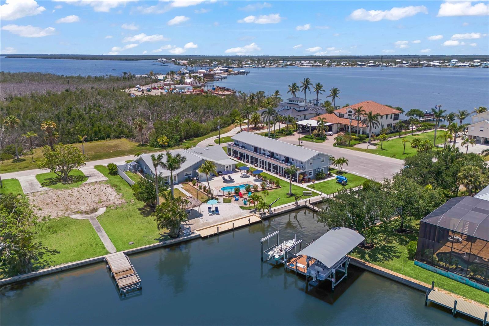 12200 SHOREVIEW DR, CAPE CORAL, FL, 33993