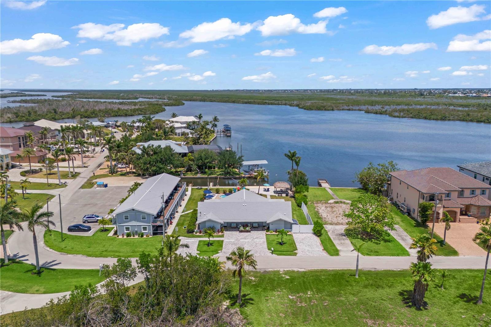 12200 SHOREVIEW DR, CAPE CORAL, FL, 33993