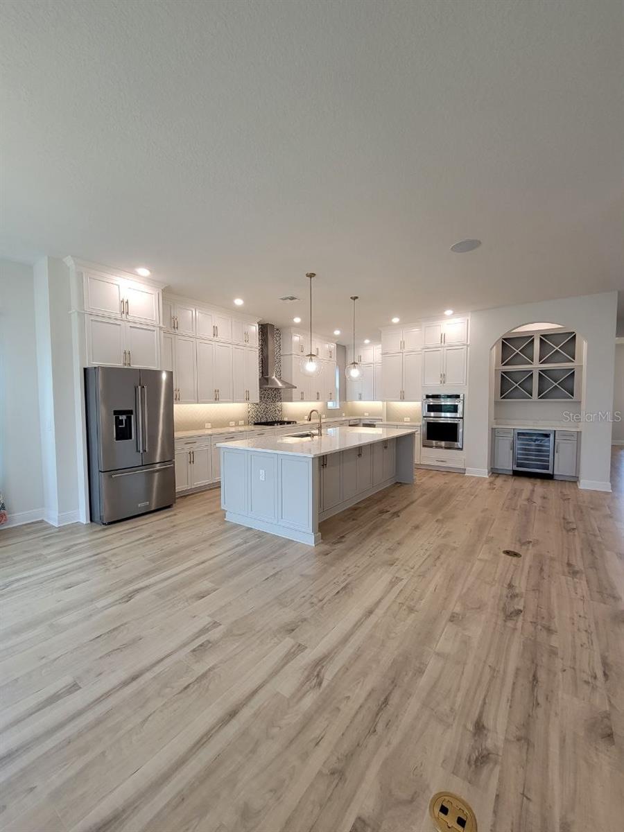 7708 PARADISO DR, APOLLO BEACH, FL, 33572