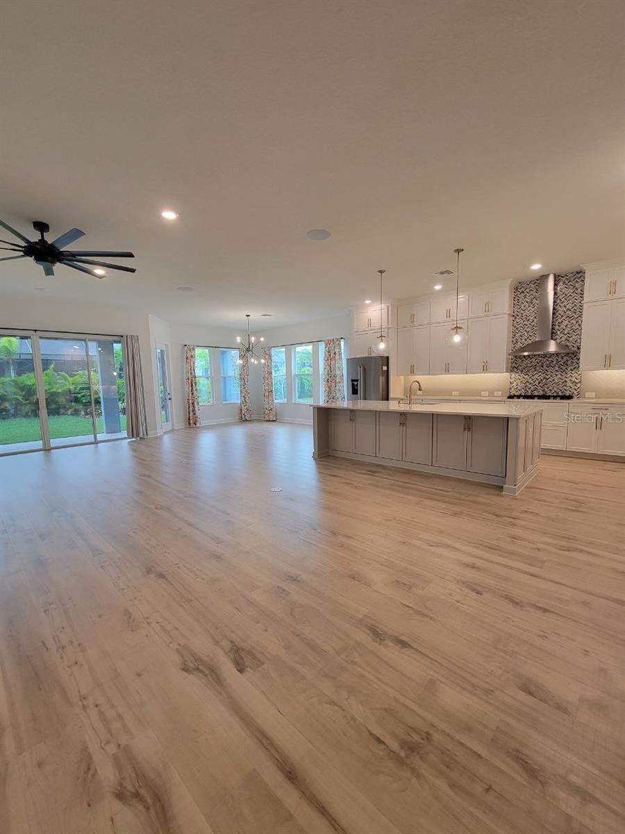 7708 PARADISO DR, APOLLO BEACH, FL, 33572